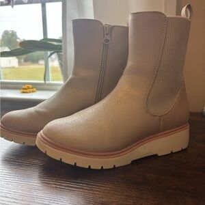 art class Kids Beige Ankle Boots